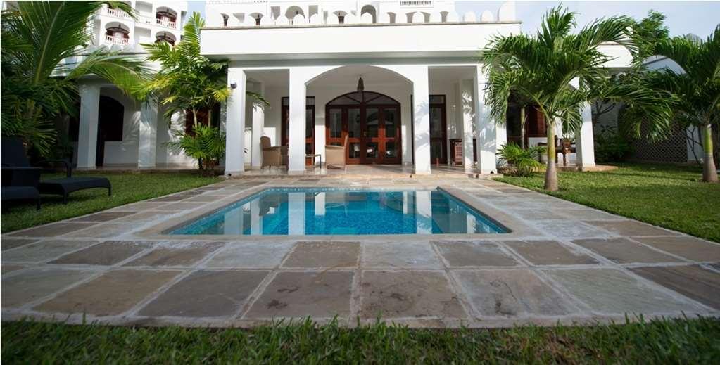 Lantana Galu Beach Диани Бийч Екстериор снимка