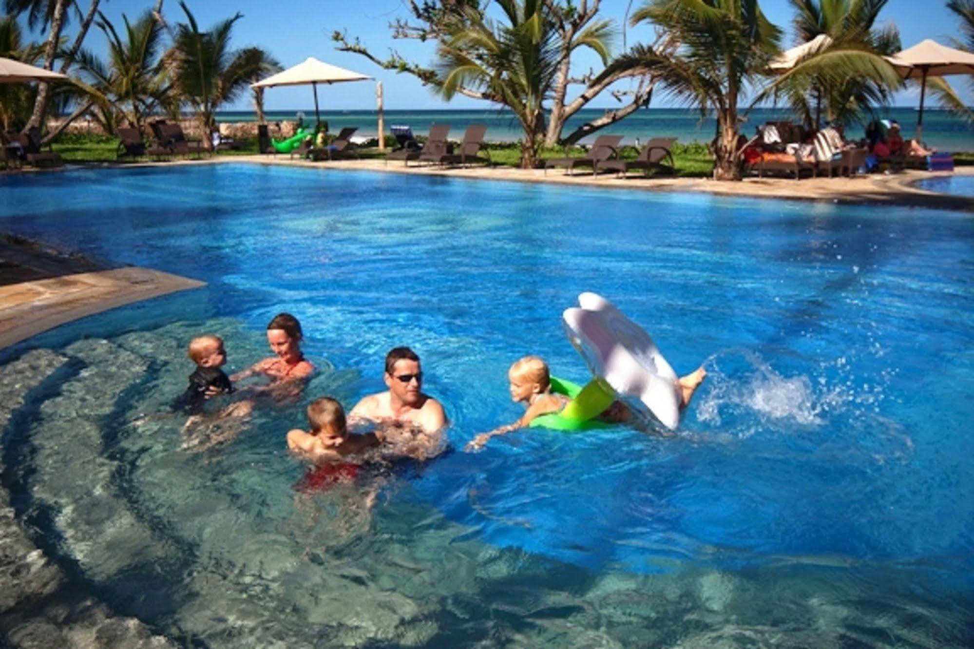 Lantana Galu Beach Диани Бийч Екстериор снимка